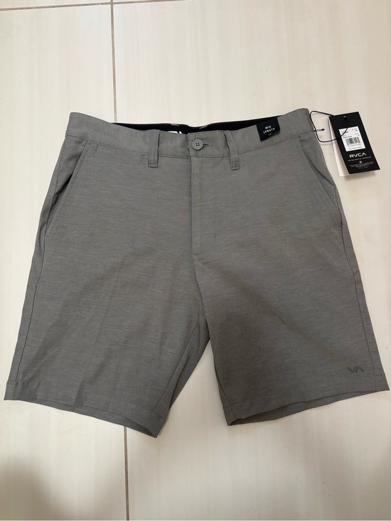 RVCA Other - RVCA Men’s Back In Hybrid Short